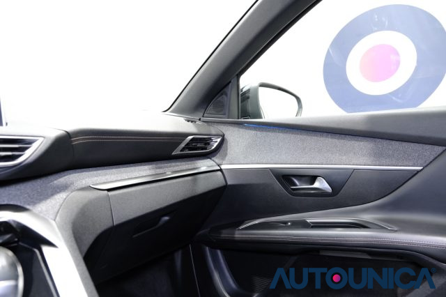 PEUGEOT 3008 usata, con Tetto panorama