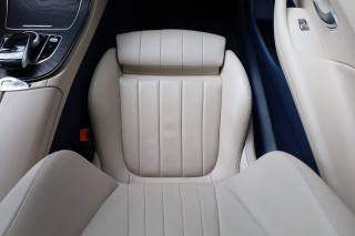 MERCEDES-BENZ E 220 usata, con USB
