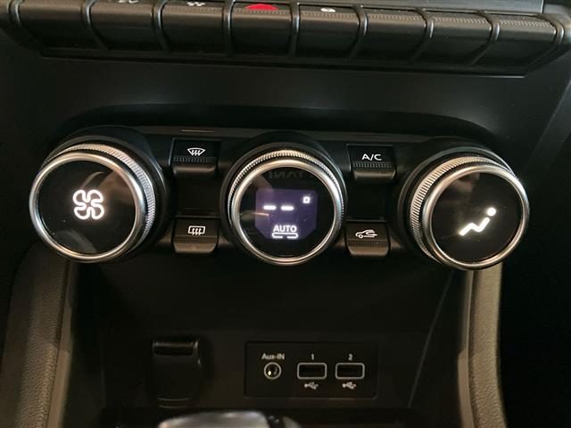 RENAULT Captur usata, con Hill holder