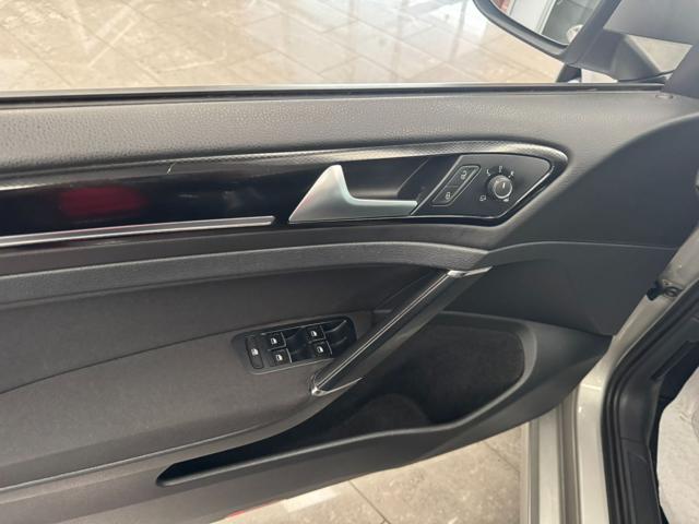 VOLKSWAGEN Golf usata, con Chiusura centralizzata