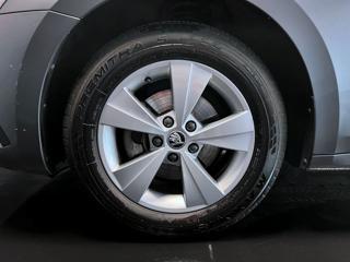 SKODA Octavia usata, con Boardcomputer