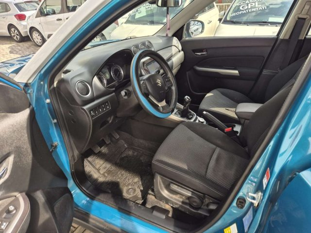 SUZUKI Vitara usata, con USB