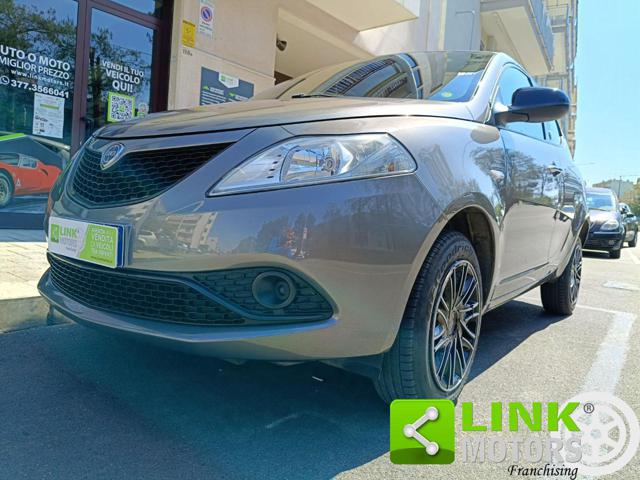 LANCIA Ypsilon usata, con Sensori di parcheggio posteriori