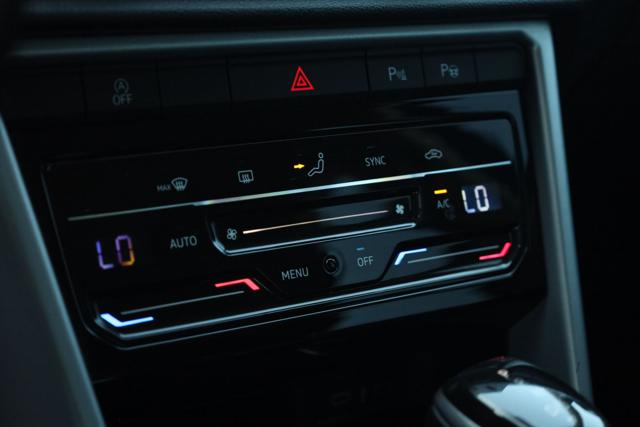 VOLKSWAGEN T-Roc usata, con Park Distance Control