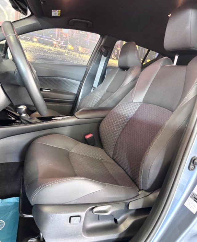 TOYOTA C-HR usata, con Climatizzatore