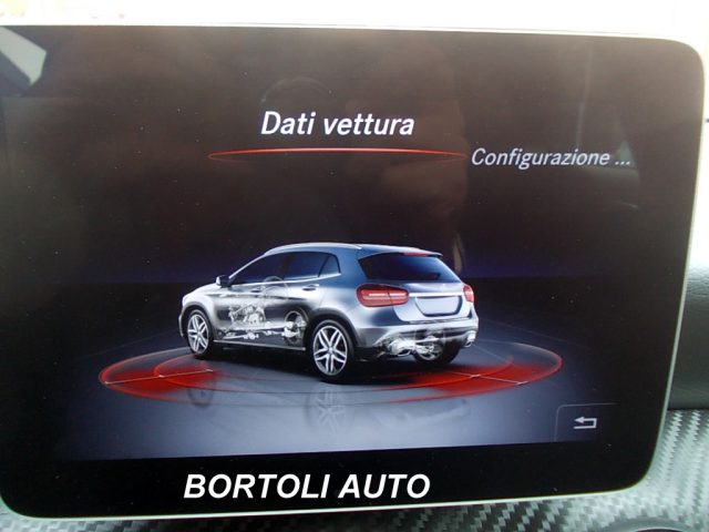 MERCEDES-BENZ GLA 200 usata, con Sistema di navigazione