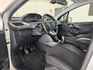 PEUGEOT 208 usata, con Cerchi in lega