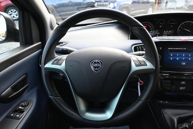 LANCIA Ypsilon usata, con Park Distance Control