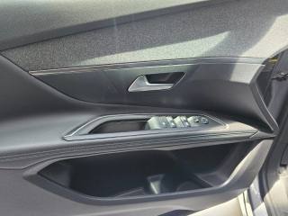PEUGEOT 3008 usata, con Controllo elettronico della corsia
