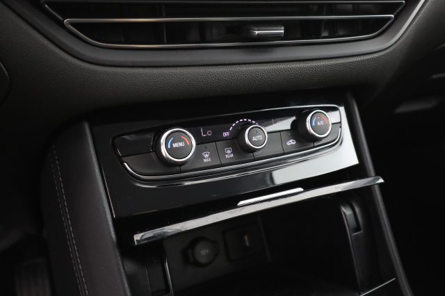OPEL Grandland usata 11
