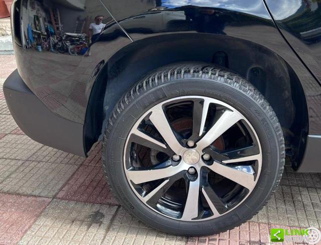 PEUGEOT 2008 usata, con Autoradio