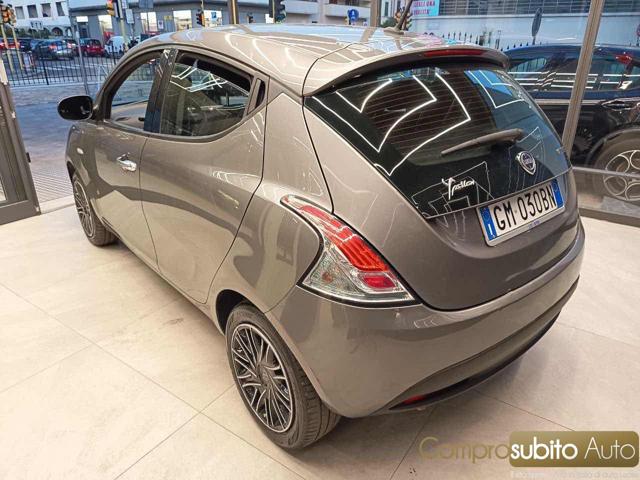 LANCIA Ypsilon usata, con Controllo trazione