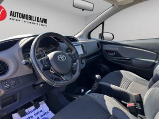 TOYOTA Yaris usata, con Autoradio