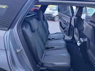 PEUGEOT 5008 usata, con Luci diurne LED