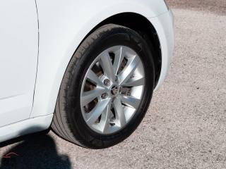 SKODA Octavia usata, con Volante in pelle