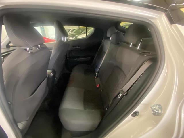 TOYOTA C-HR usata 13