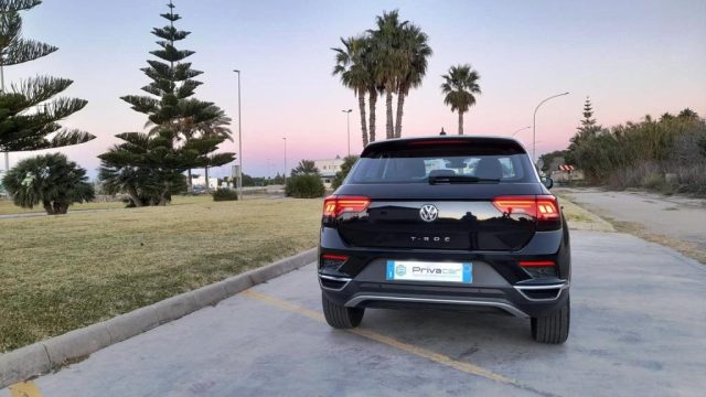 VOLKSWAGEN T-Roc usata, con Autoradio