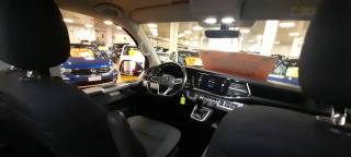 VOLKSWAGEN Multivan usata 27