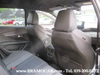 PEUGEOT 3008 usata, con Autoradio digitale
