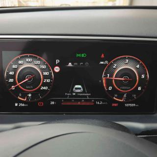 HYUNDAI Tucson usata 30
