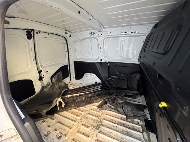 OPEL Combo usata, con Sedile posteriore sdoppiato
