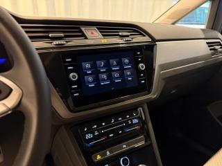 VOLKSWAGEN Touran usata, con Controllo trazione