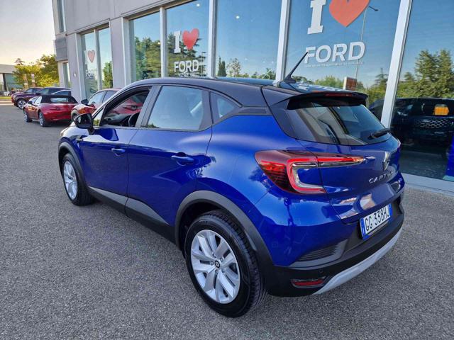 RENAULT Captur usata, con Autoradio