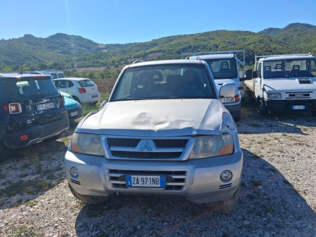 MITSUBISHI Pajero usata, con Airbag