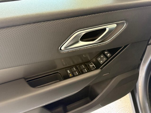 LAND ROVER Range Rover Velar usata, con Climatizzatore