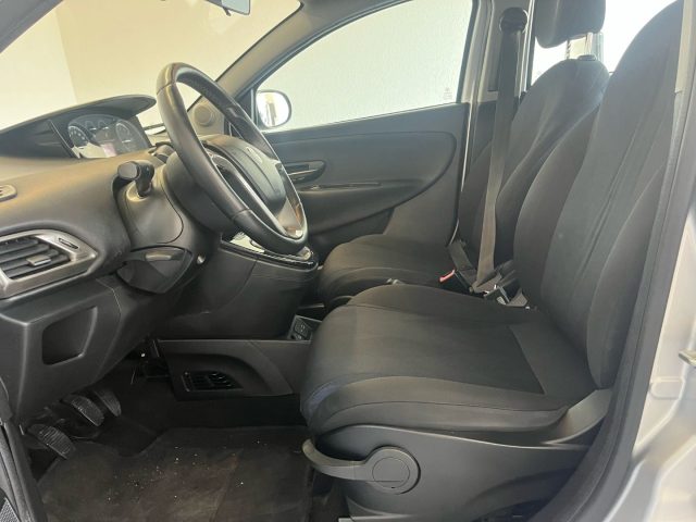LANCIA Ypsilon usata, con Airbag testa