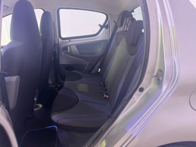 TOYOTA Aygo usata 5