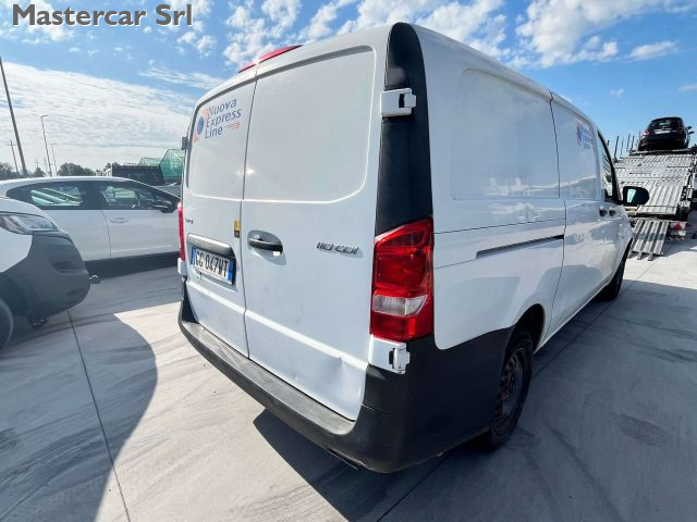 MERCEDES-BENZ Vito usata, con Controllo automatico clima
