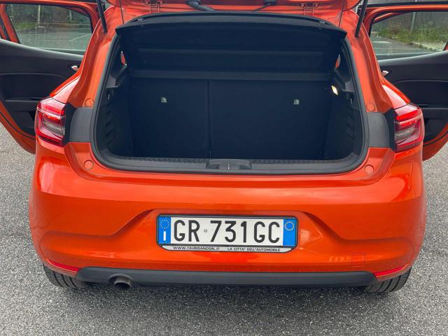 RENAULT Clio usata, con Autoradio