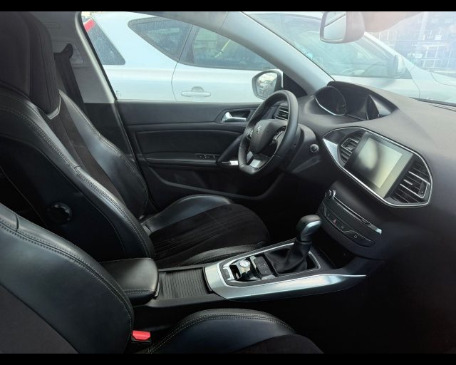 PEUGEOT 308 usata, con Airbag laterali