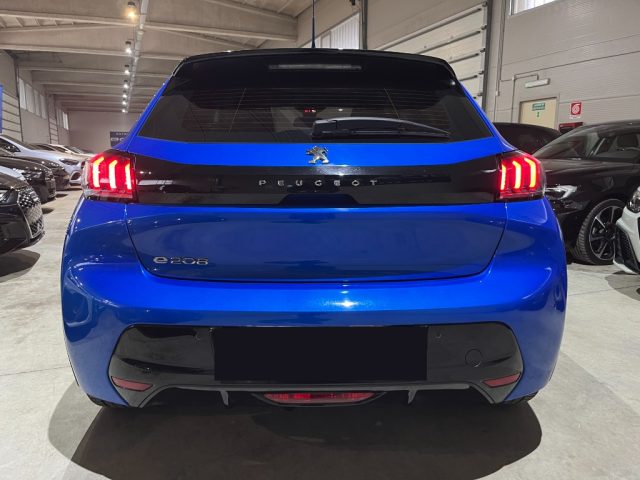 PEUGEOT 208 usata, con Autoradio