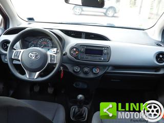 TOYOTA Yaris usata, con Specchietti laterali elettrici