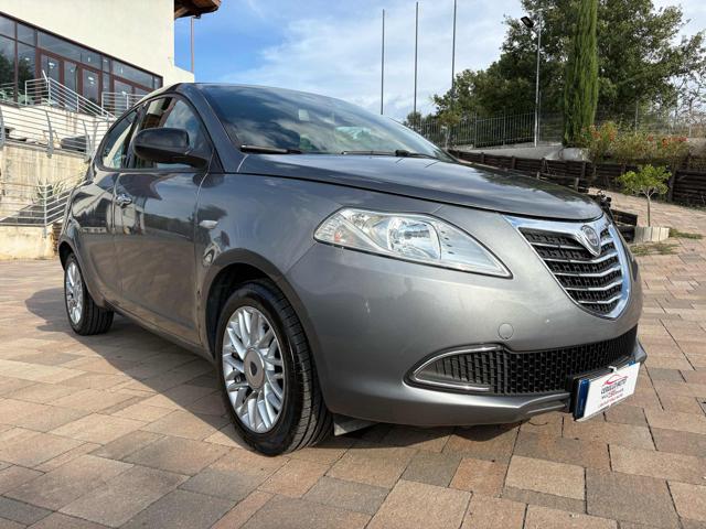 LANCIA Ypsilon usata, con Airbag
