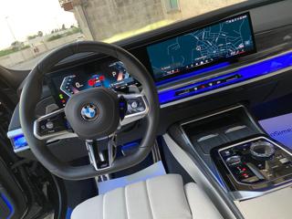BMW 740 usata, con Luci diurne LED