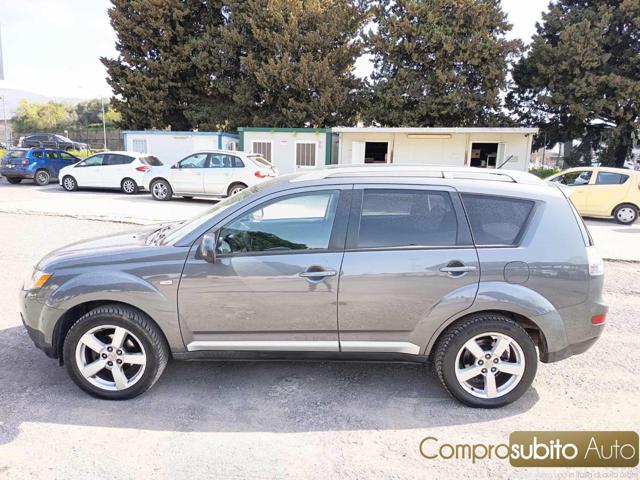 MITSUBISHI Outlander usata, con Cerchi in lega
