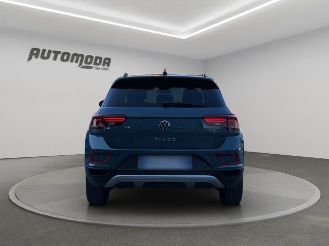 VOLKSWAGEN T-Roc usata, con Autoradio