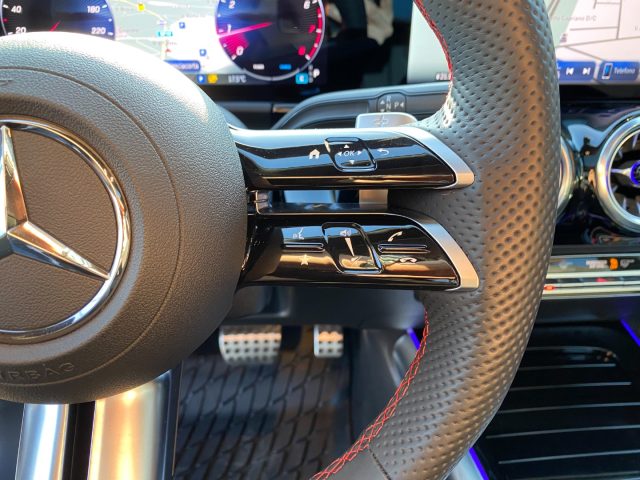 MERCEDES-BENZ GLA 200 usata, con Sedile posteriore sdoppiato