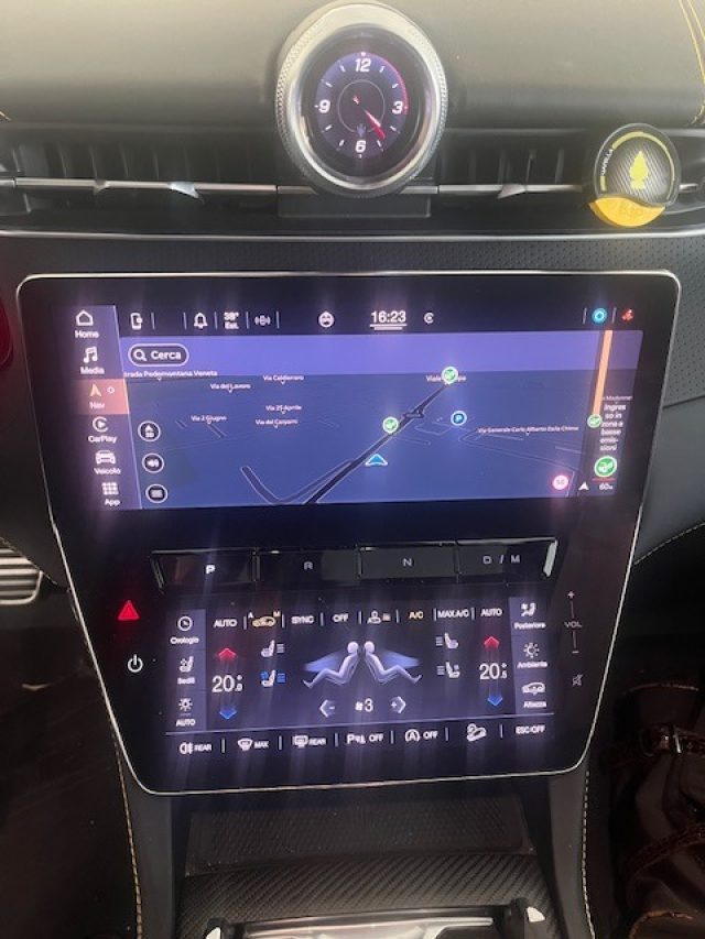 MASERATI Grecale usata, con Interni in pelle