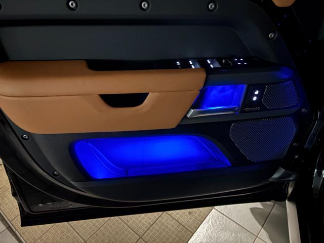 LAND ROVER Defender usata, con Sistema di navigazione