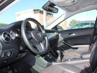 MERCEDES-BENZ GLA 180 usata, con Sistema di navigazione