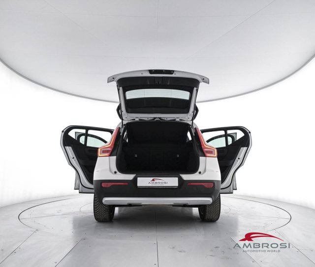 VOLVO XC40 usata 6