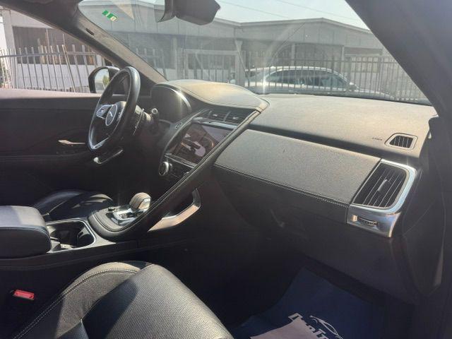 JAGUAR E-Pace usata, con Interni in pelle