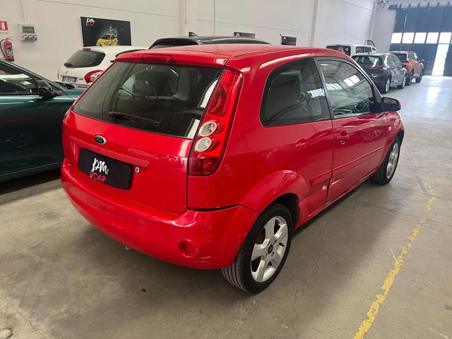 FORD Fiesta usata, con Autoradio