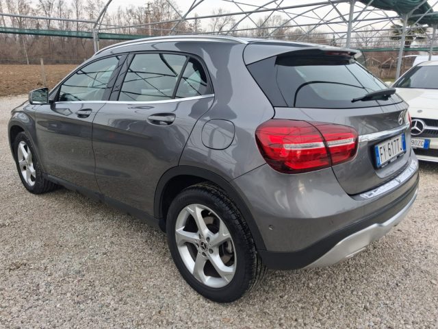 MERCEDES-BENZ GLA 200 usata, con Autoradio