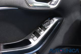 FORD Fiesta usata, con Telecamera per parcheggio assistito