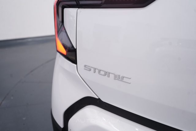 KIA Stonic usata 25